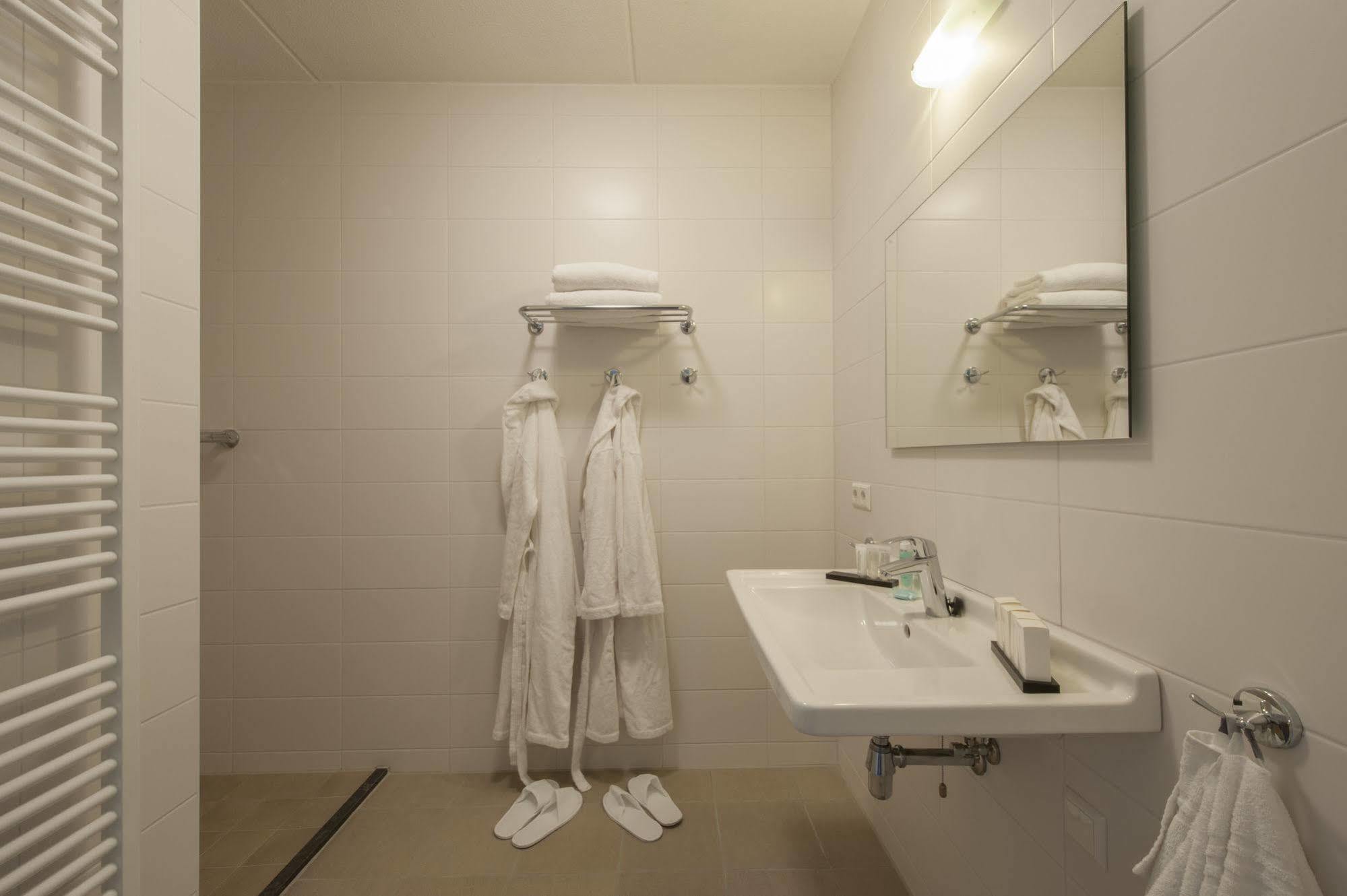 Roompot Parkhotel Bad Arcen Broekhuizenvorst エクステリア 写真